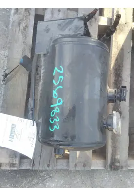 MACK MRU613 RESERVOIR TANK