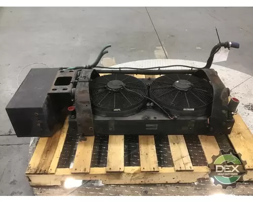 MACK MRU613 Radiator