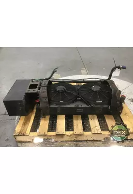 MACK MRU613 Radiator