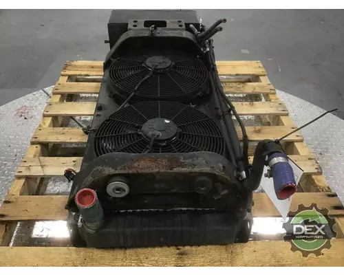 MACK MRU613 Radiator