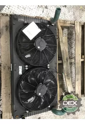MACK MRU613 Radiator