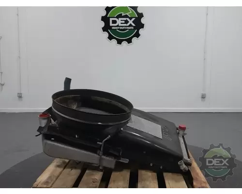 MACK MRU613 Radiator