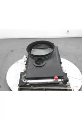 MACK MRU613 Radiator