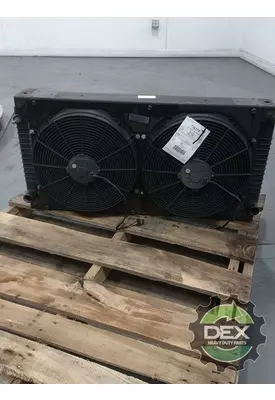 MACK MRU613 Radiator