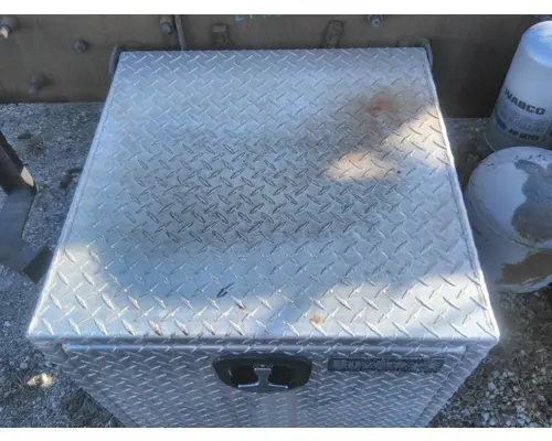 MACK MRU613 TOOL BOX