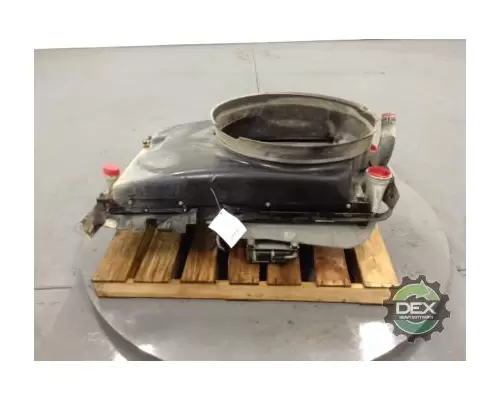MACK MRU633 Radiator