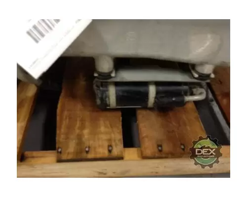 MACK MRU633 Radiator