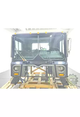 MACK MRU Cab
