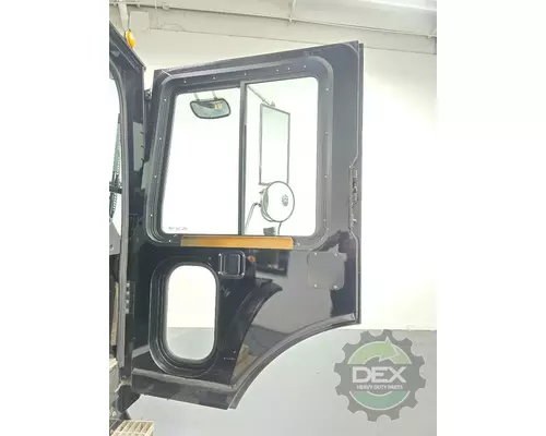 MACK MRU Cab