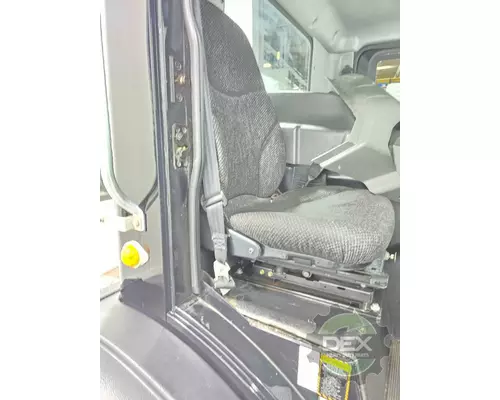 MACK MRU Cab