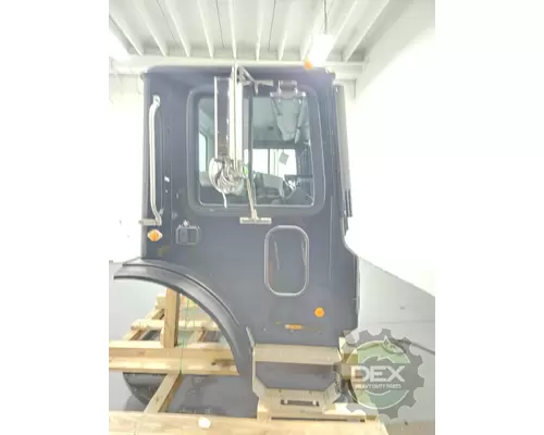 MACK MRU Cab