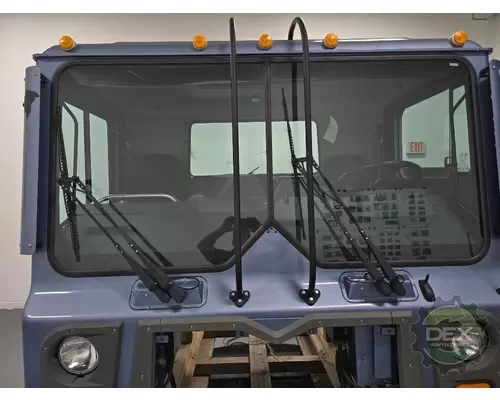 MACK MRU Cab