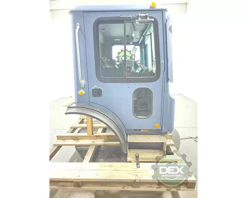 MACK MRU Cab