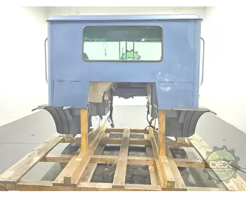 MACK MRU Cab