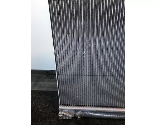 MACK MRU Radiator