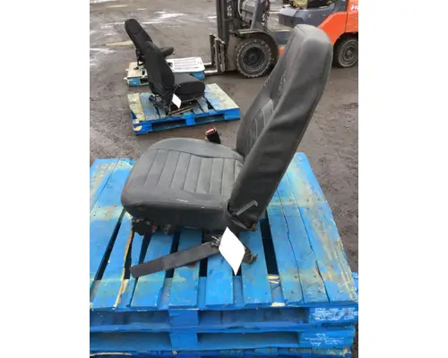MACK MR Seat
