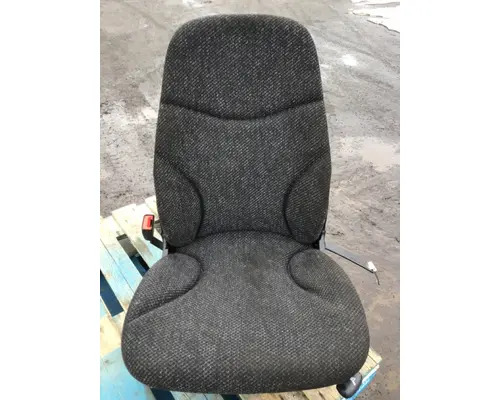 MACK MR Seat