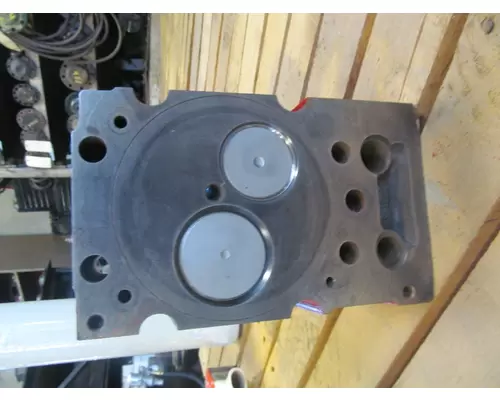 MACK MS300 Cylinder Head