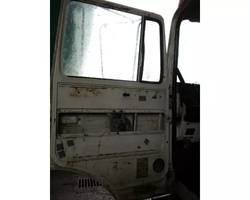 MACK MS300 DOOR ASSEMBLY, FRONT