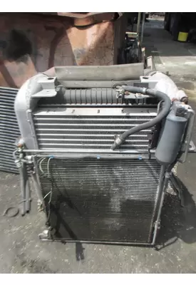 MACK MV222 Radiator