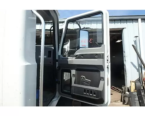 MACK MV322 Door Assembly, Front