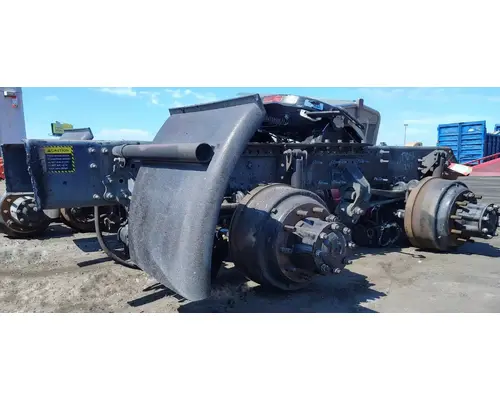 MACK Maxlite 40EZ Cutoff Tandem Axle