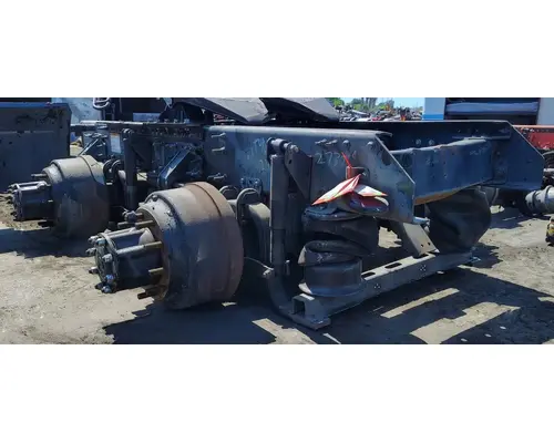 MACK Maxlite 40EZ Cutoff Tandem Axle