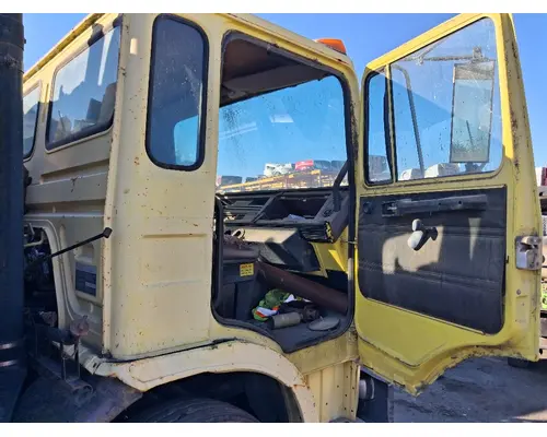 MACK Other Door Assembly, Front