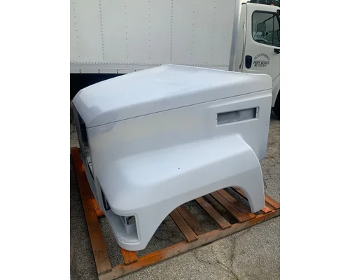 MACK PI64T Pinnacle Hood