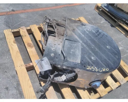 MACK PINNACLE DEF TANK