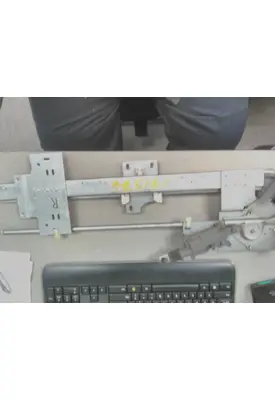 MACK PINNACLE DOOR WINDOW REGULATOR
