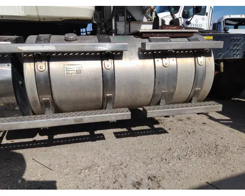 MACK PINNACLE FUEL TANK