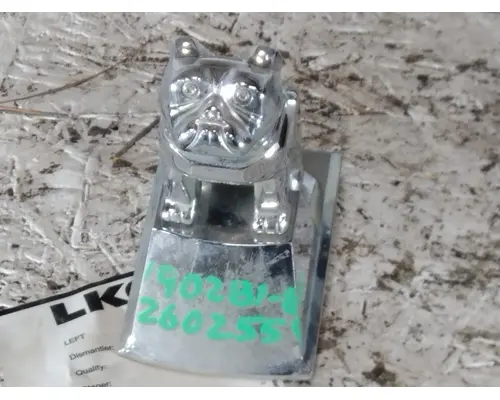 MACK PINNACLE HOOD ORNAMENT