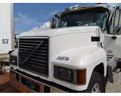 MACK PINNACLE HOOD