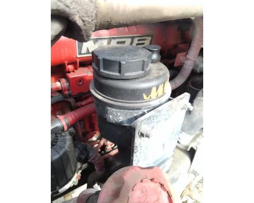MACK PINNACLE POWER STEERING RESERVOIR