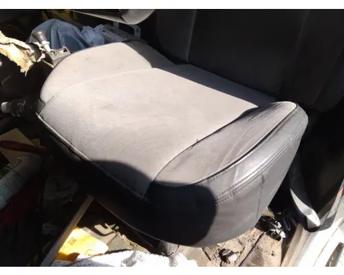 MACK PINNACLE SEAT, FRONT