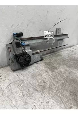 MACK Pinnacle CXU612 Door Window Regulator, Front