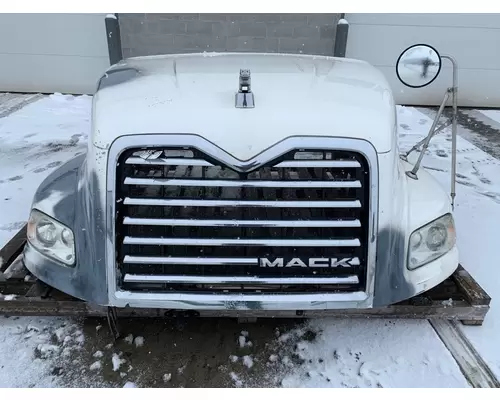 MACK Pinnacle CXU612 Hood