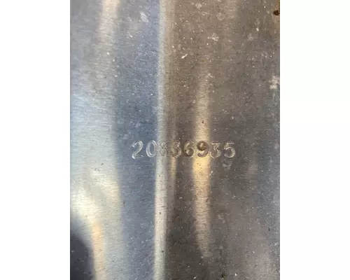 MACK Pinnacle CXU612 Step