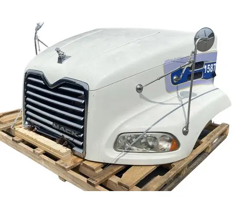 MACK Pinnacle CXU613 Hood