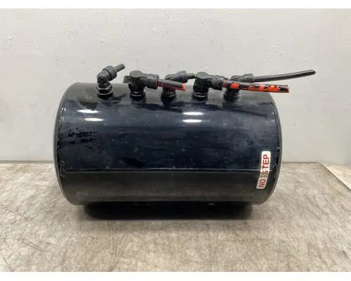 MACK Pinnacle Air Tank