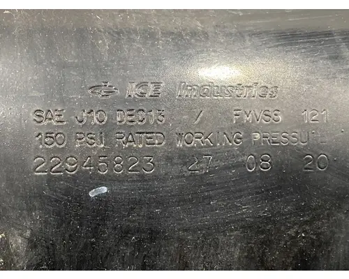 MACK Pinnacle Air Tank