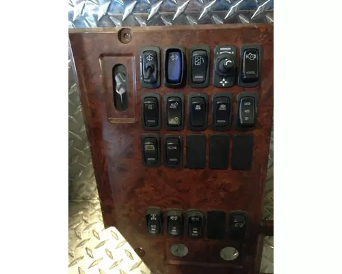 MACK Pinnacle Dash  Console Switch