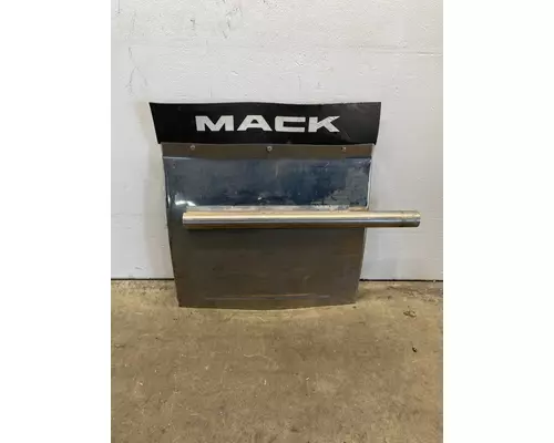 MACK Pinnacle Fender Extension