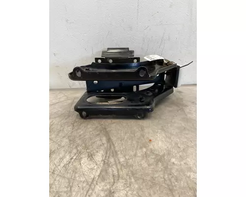 MACK Pinnacle Hood Hinge