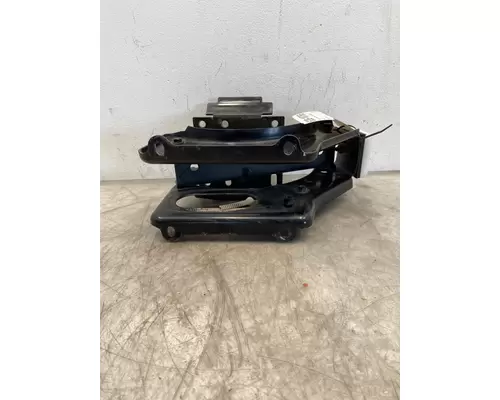 MACK Pinnacle Hood Rest