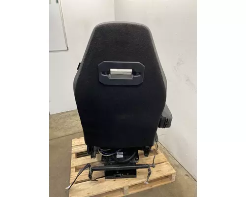 MACK Pinnacle Seat, Front