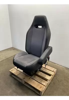 MACK Pinnacle Seat, Front