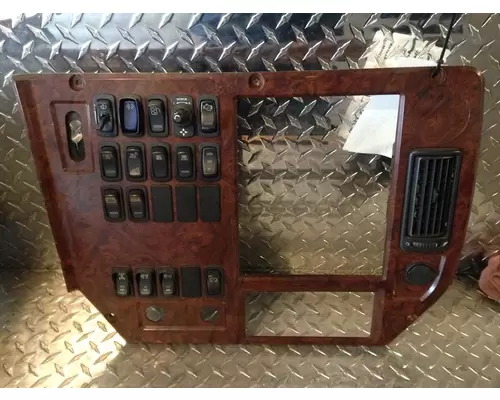 MACK Pinnacle Switch Panel