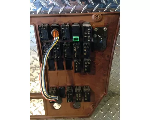 MACK Pinnacle Switch Panel